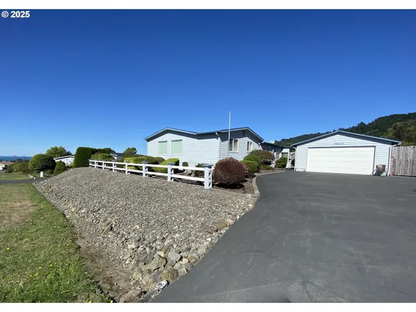 $525,000 | 98609 Camellia Drive, Brookings, OR 97415