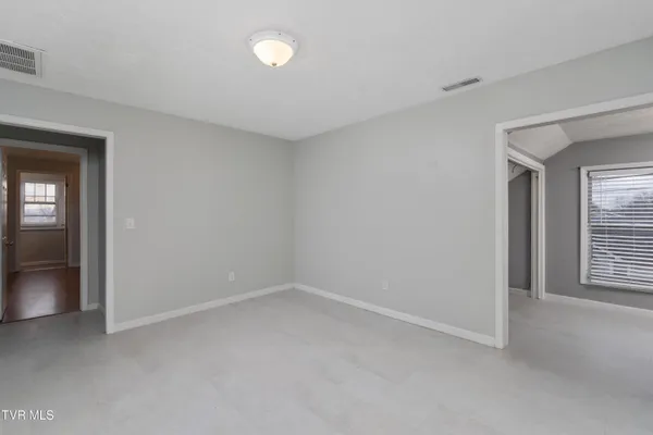 $1,000 | 601 Fairview Avenue, Unit 3, Kingsport, TN 37660