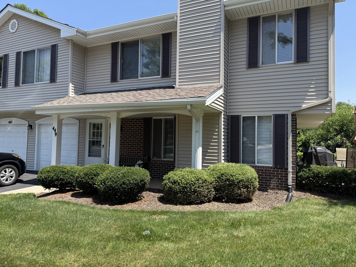 449 Old Surrey Road Hinsdale, IL 60521 - Photo 21 of 23 Gallery Image 21