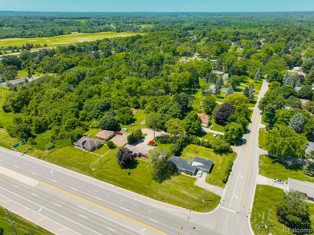1224 South Lapeer Road Lapeer, MI 48446 - Photo 5 of 31