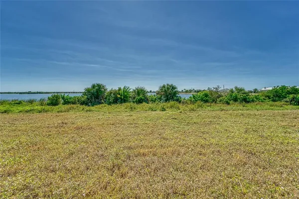$330,000 | Gulf City Road, Ruskin, FL 33570