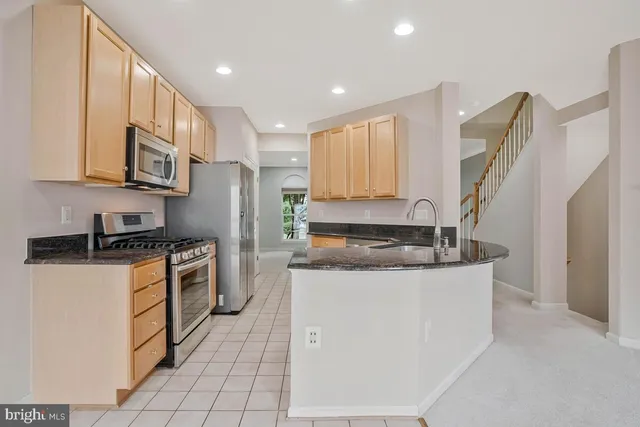 $565,000 | 46220 Walpole Terrace, Sterling, VA 20165