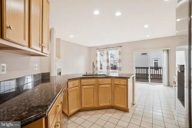 $565,000 | 46220 Walpole Terrace, Sterling, VA 20165