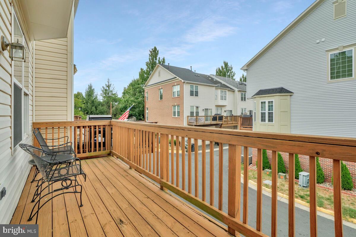 46220 Walpole Terrace Sterling, VA 20165 - Photo 20 of 40