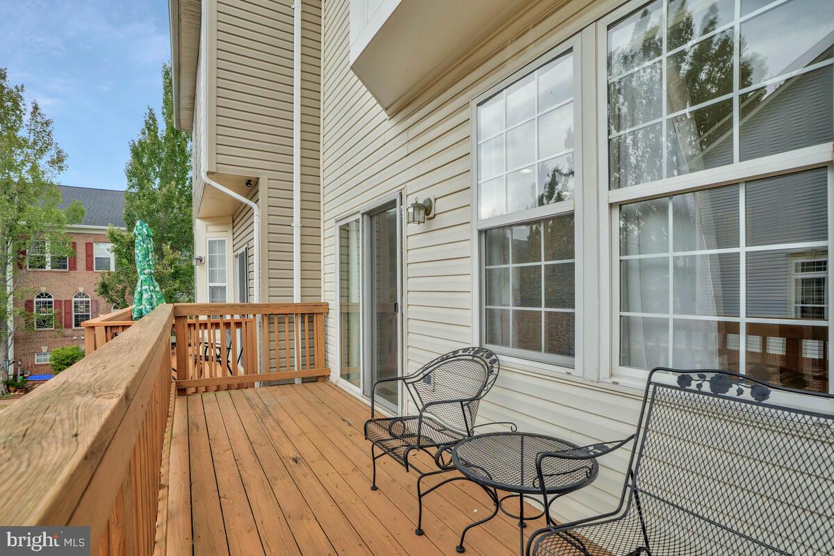 46220 Walpole Terrace Sterling, VA 20165 - Photo 21 of 40