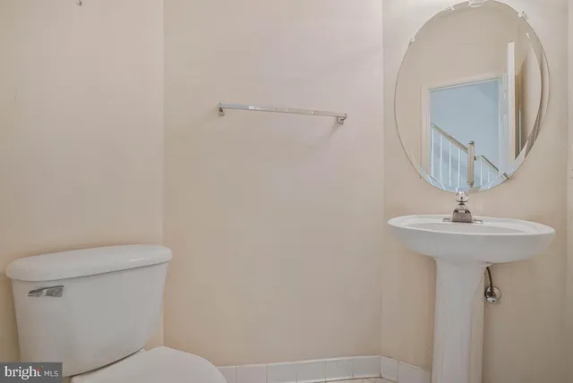 $565,000 | 46220 Walpole Terrace, Sterling, VA 20165