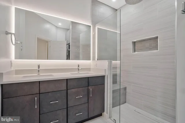 $565,000 | 46220 Walpole Terrace, Sterling, VA 20165