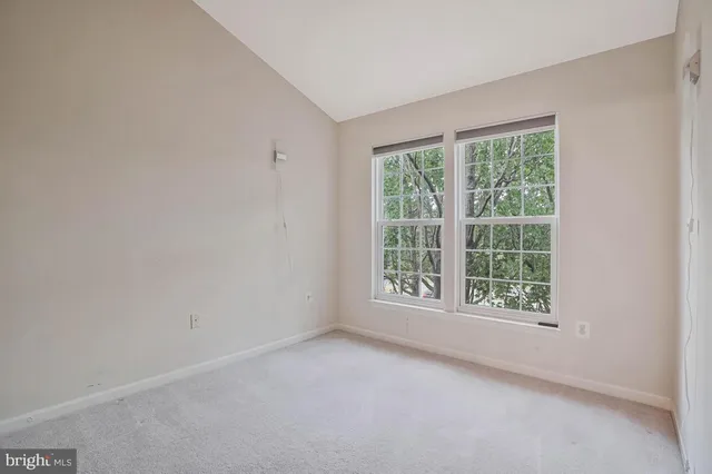 $565,000 | 46220 Walpole Terrace, Sterling, VA 20165