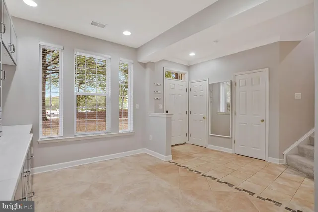 $565,000 | 46220 Walpole Terrace, Sterling, VA 20165