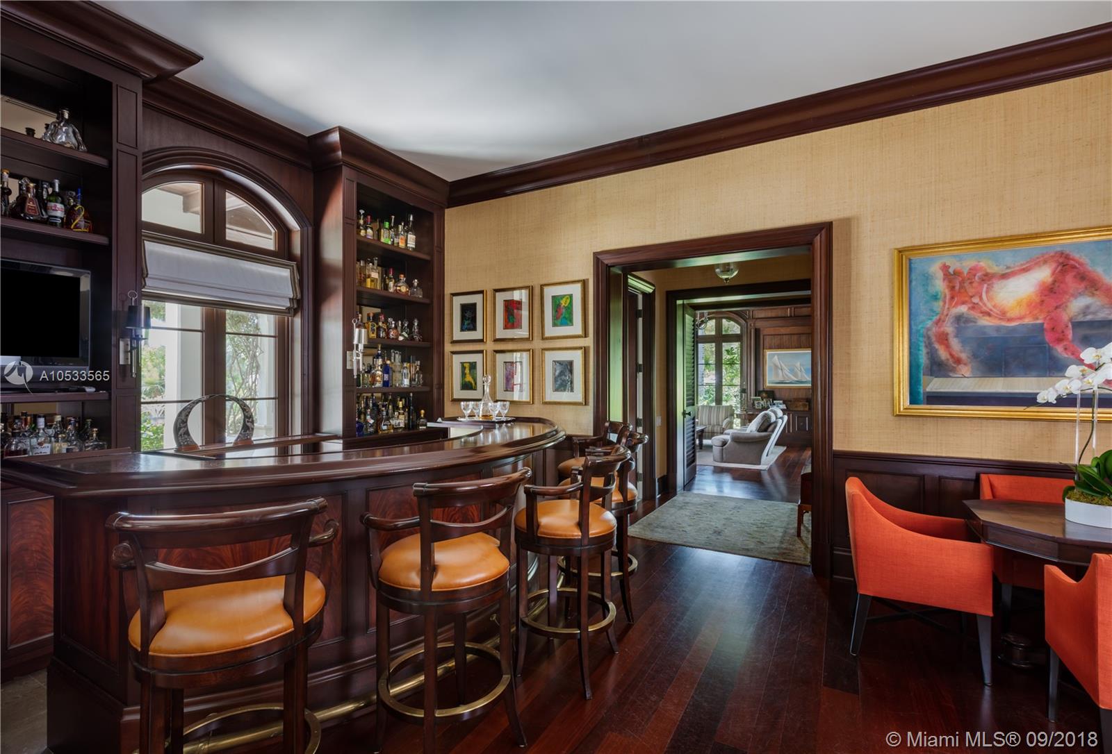 700 Casuarina Concourse Coral Gables, FL 33143 - Photo 11 of 36