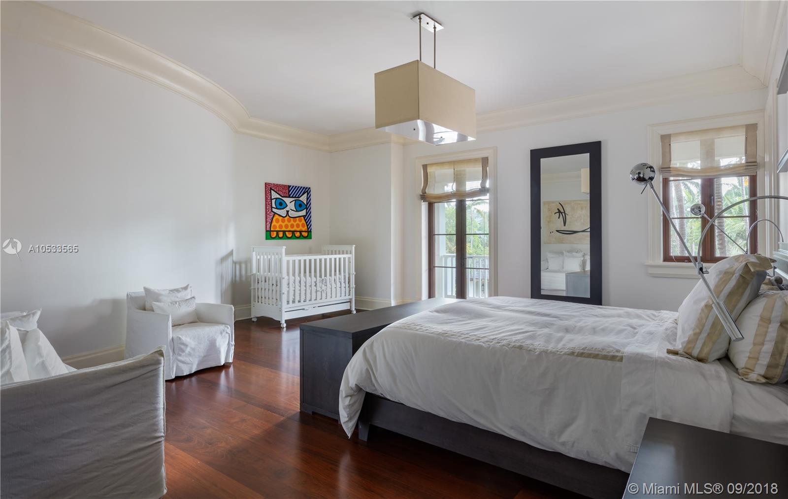 700 Casuarina Concourse Coral Gables, FL 33143 - Photo 19 of 36