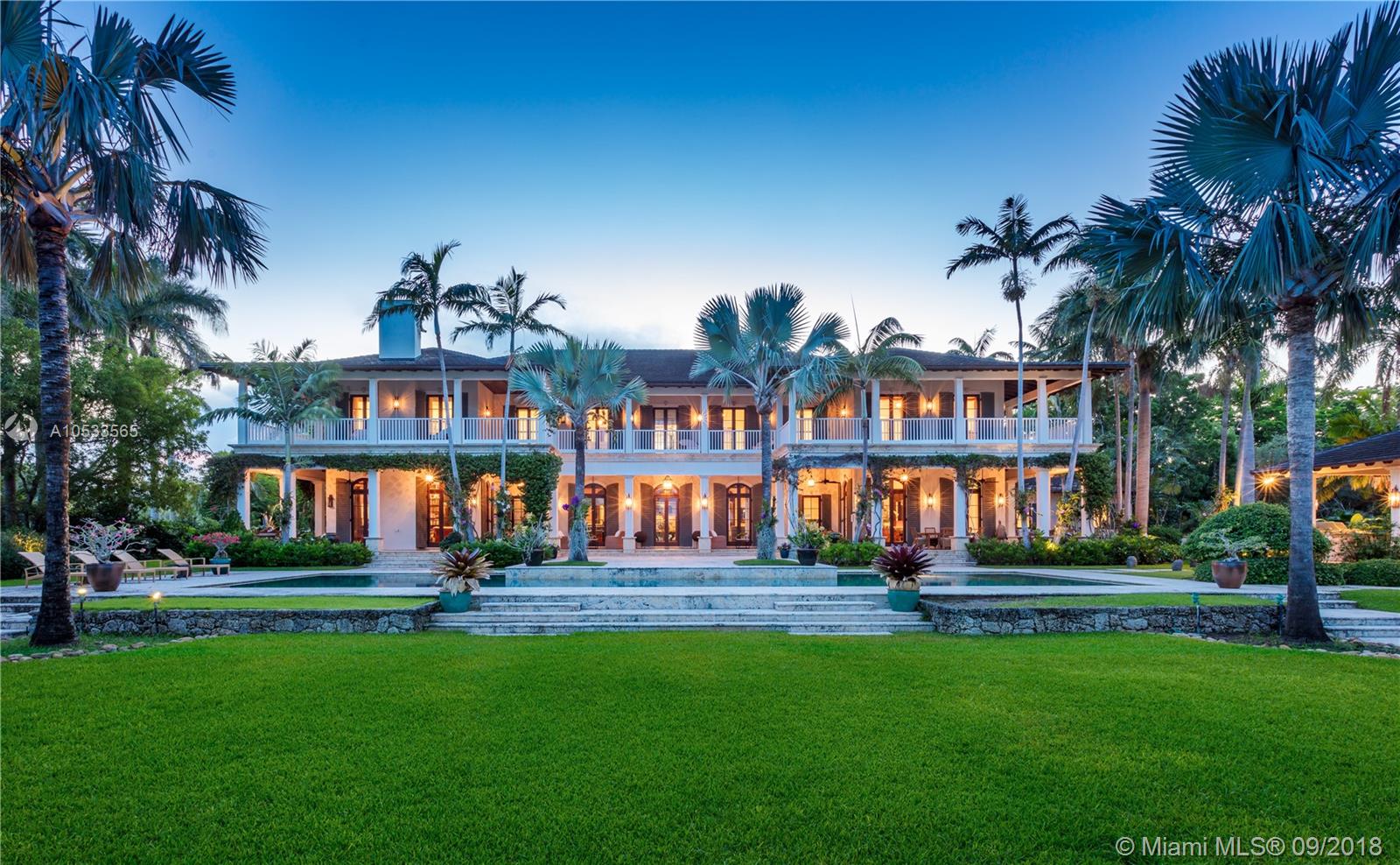 700 Casuarina Concourse Coral Gables, FL 33143 - Photo 3 of 36