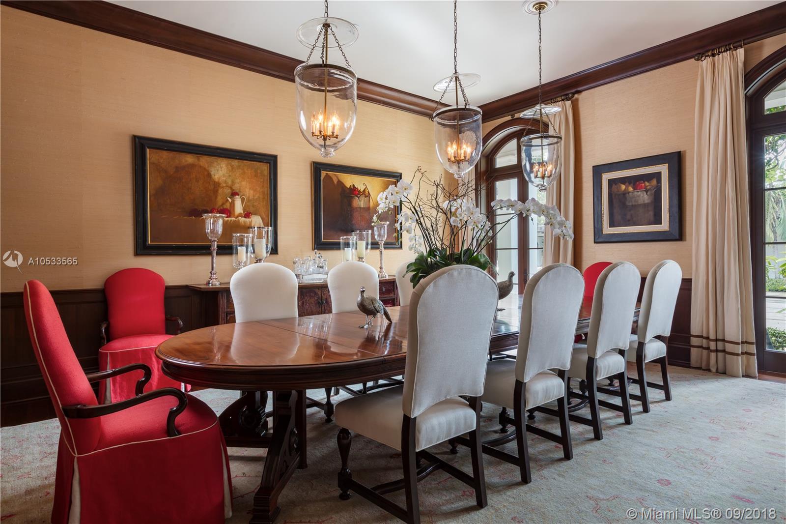 700 Casuarina Concourse Coral Gables, FL 33143 - Photo 8 of 36