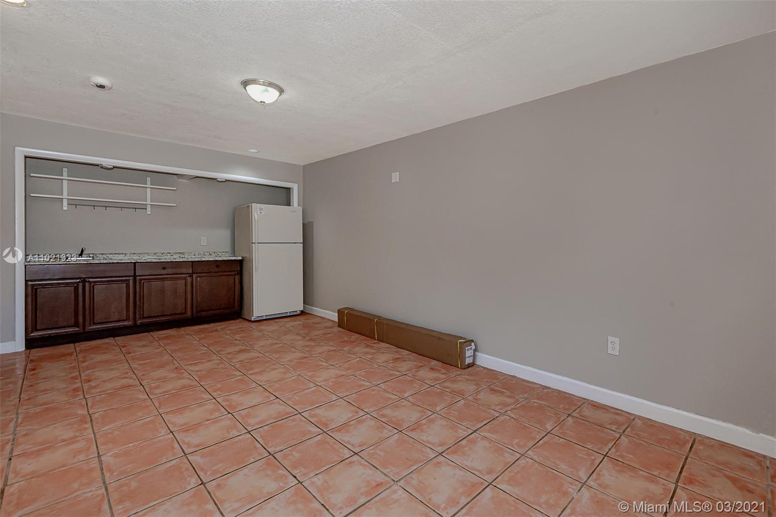 19210 Southwest 93rd Road Cutler Bay, FL 33157 - Photo 15 of 32