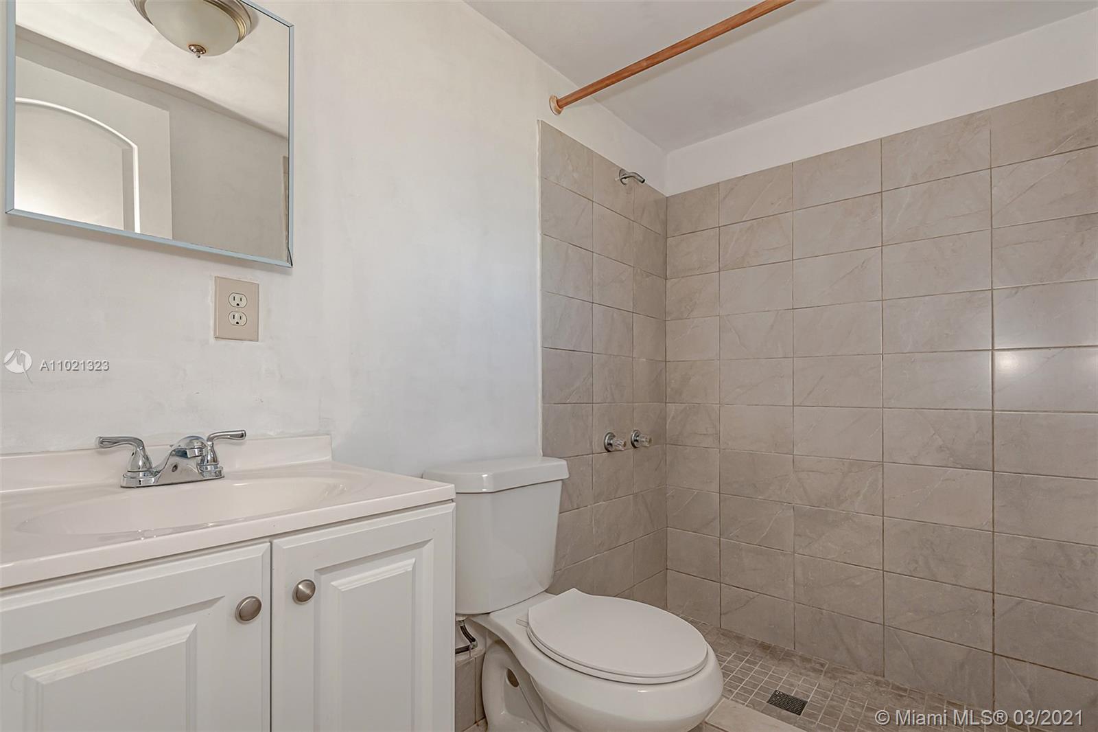 19210 Southwest 93rd Road Cutler Bay, FL 33157 - Photo 17 of 32