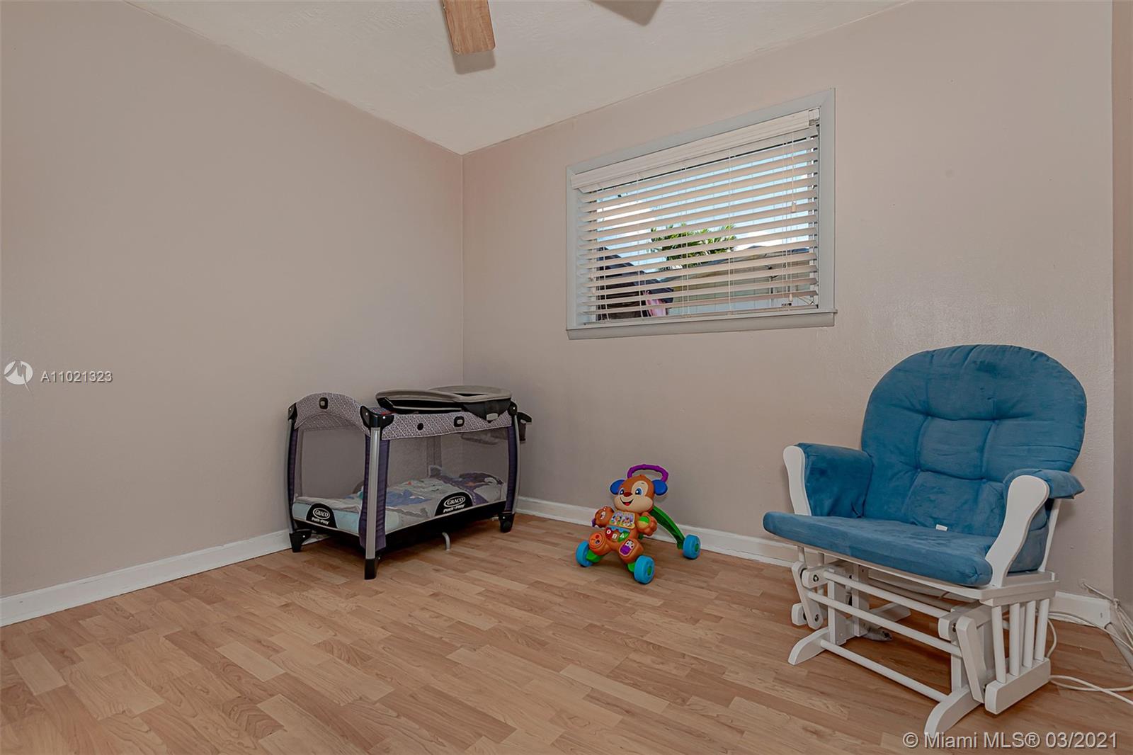 19210 Southwest 93rd Road Cutler Bay, FL 33157 - Photo 18 of 32