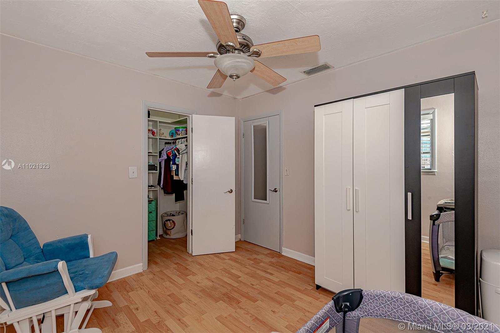 19210 Southwest 93rd Road Cutler Bay, FL 33157 - Photo 19 of 32