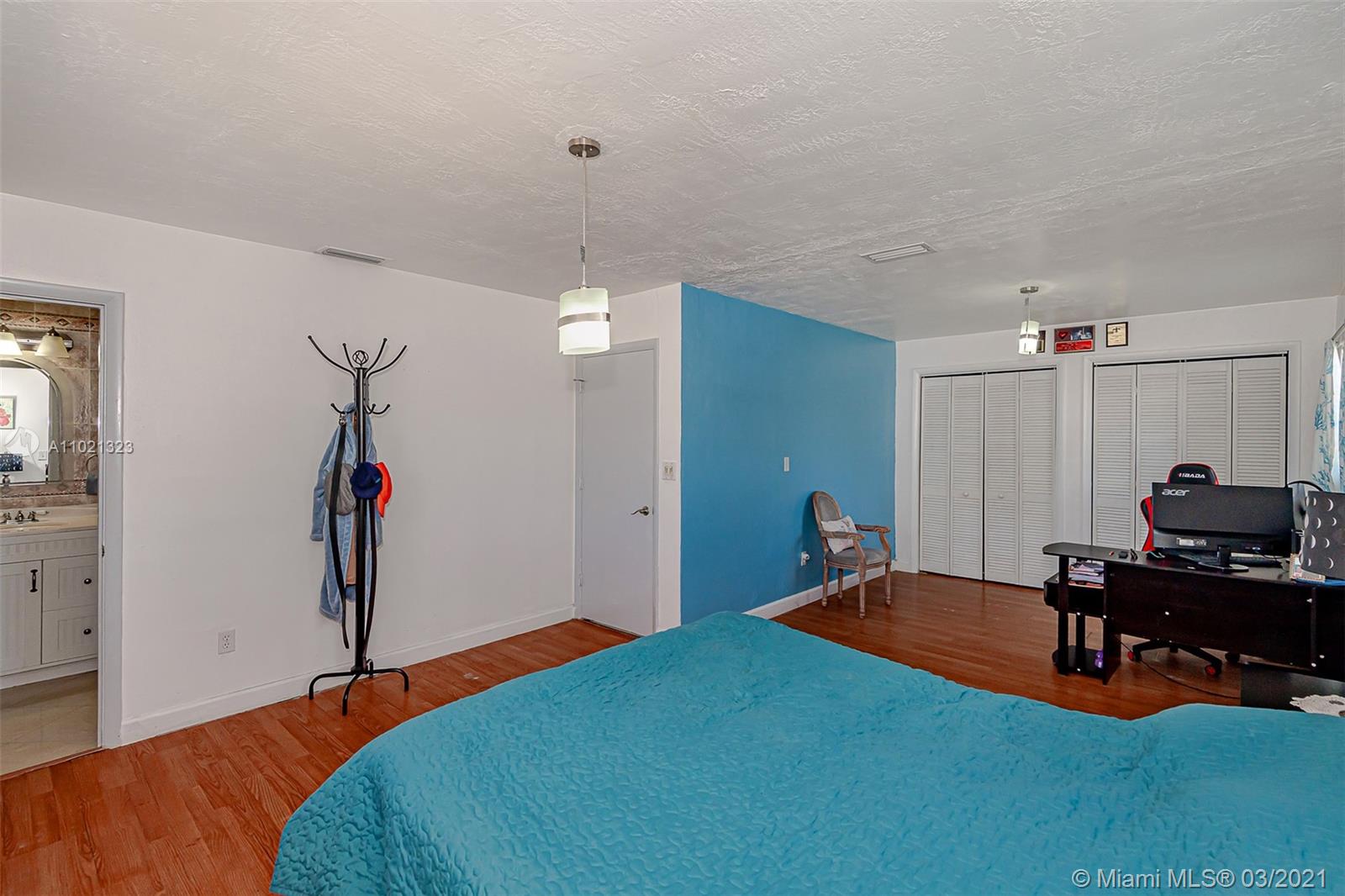 19210 Southwest 93rd Road Cutler Bay, FL 33157 - Photo 23 of 32