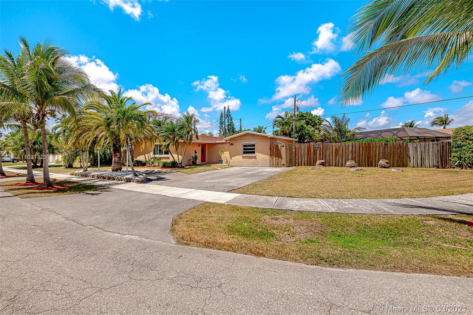 19210 Southwest 93rd Road Cutler Bay, FL 33157 - Photo 29 of 32