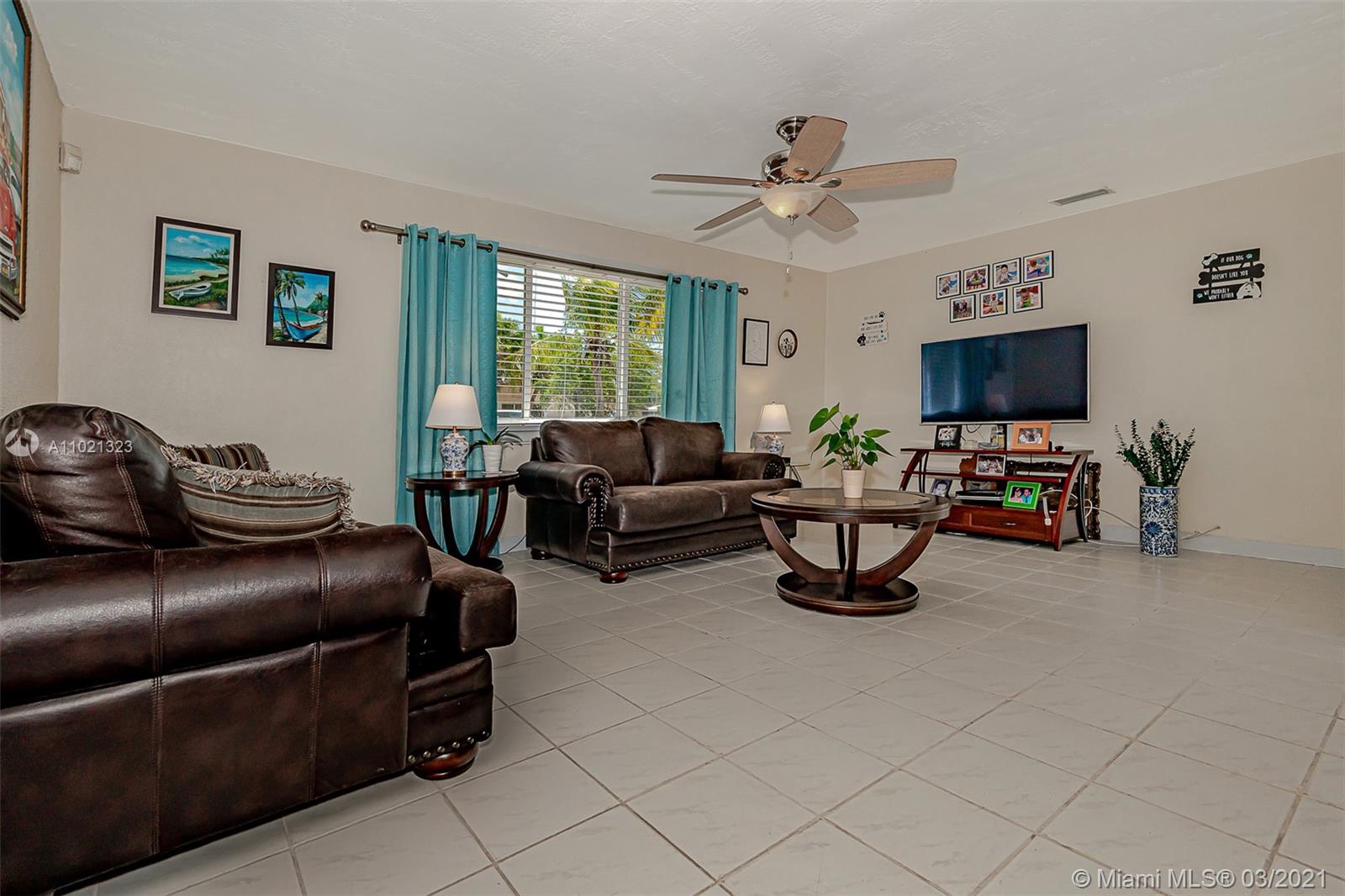 19210 Southwest 93rd Road Cutler Bay, FL 33157 - Photo 4 of 32