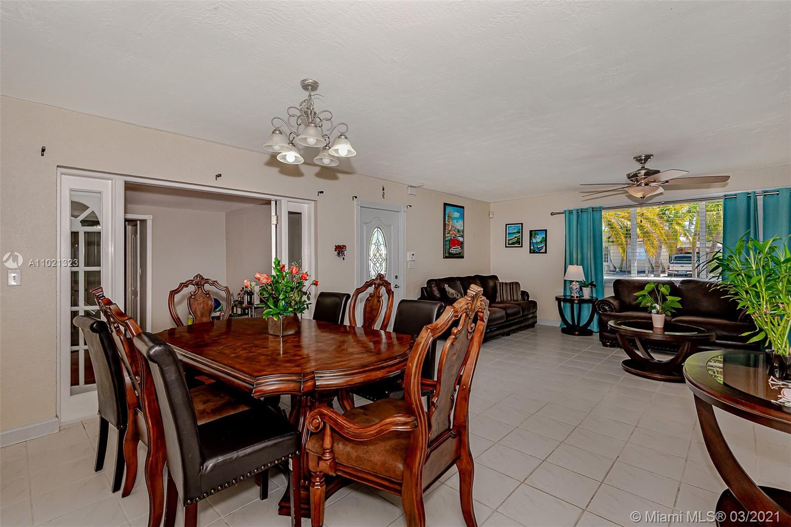 19210 Southwest 93rd Road Cutler Bay, FL 33157 - Photo 7 of 32