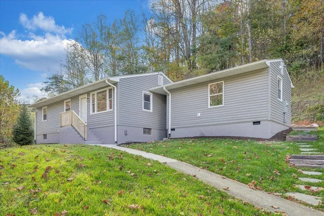$250,000 | 8633 Grassy Hill Road, Boones Mill, VA 24065