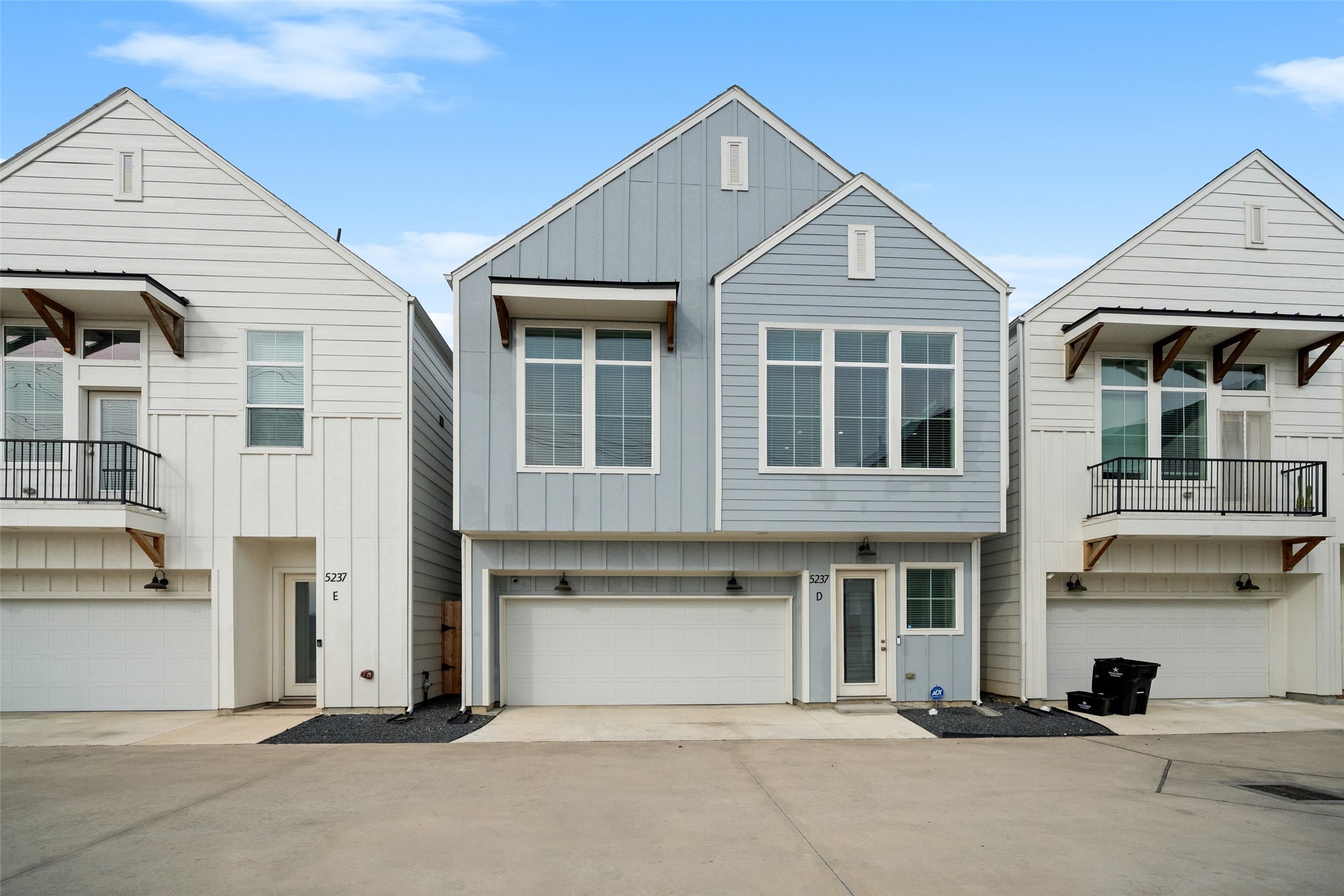 5237 Hillman Street, Unit D Houston, TX 77023 - Photo 1 of 28