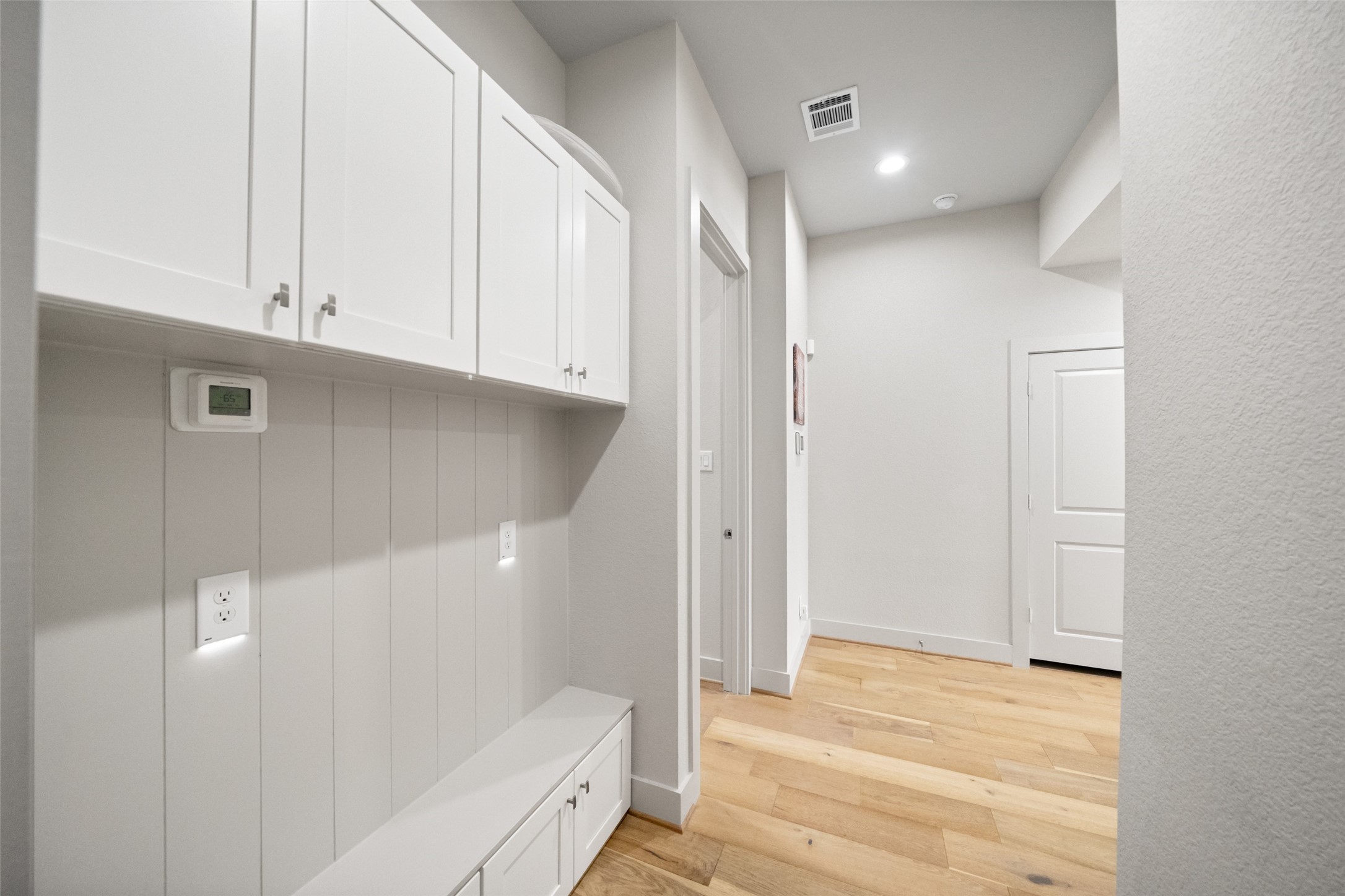 5237 Hillman Street, Unit D Houston, TX 77023 - Photo 5 of 28