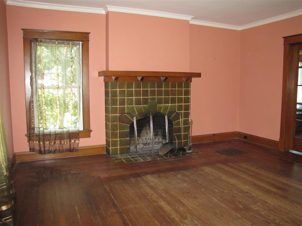 309 South Springfield Street St. Paris, OH 43072 - Photo 4 of 28