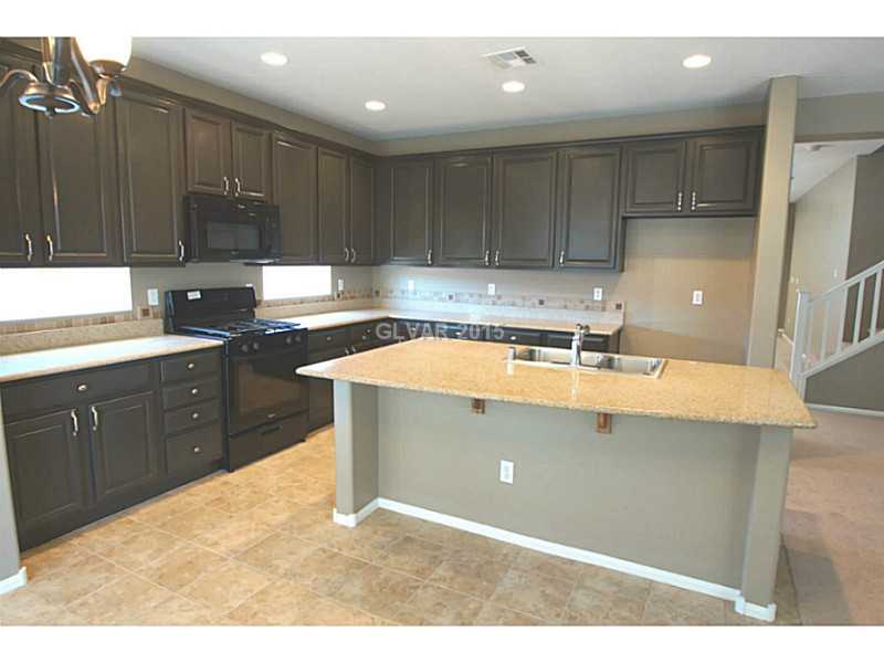 3904 Ropers Ranch Street North Las Vegas, NV 89032 - Photo 11 of 22 Kitchen.