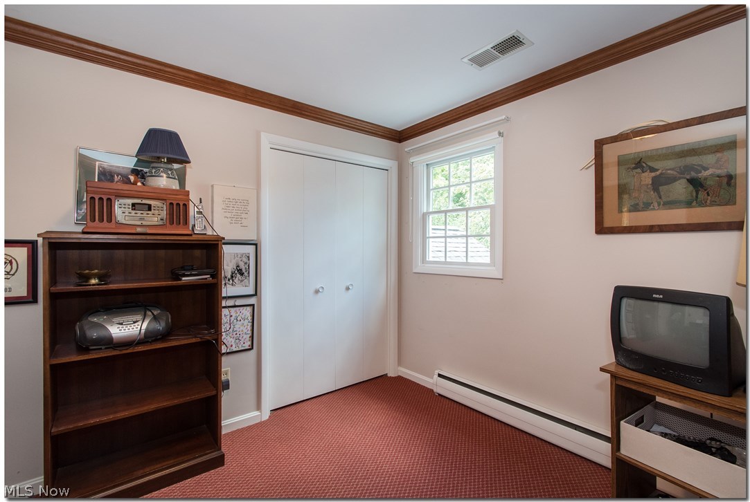 2872 Lander Road Cleveland, OH 44124 - Photo 23 of 35