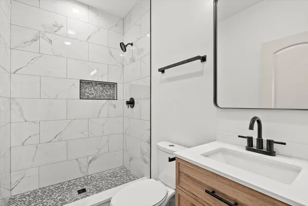 $2,550 | 6538 South Rhodes Avenue, Unit 2, Chicago, IL 60637