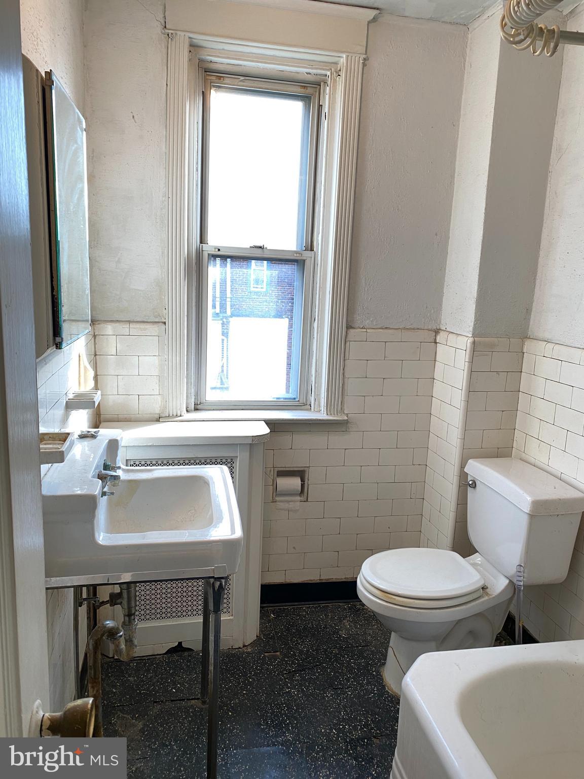 7006 Aberdeen Road Upper Darby, PA 19082 - Photo 11 of 17