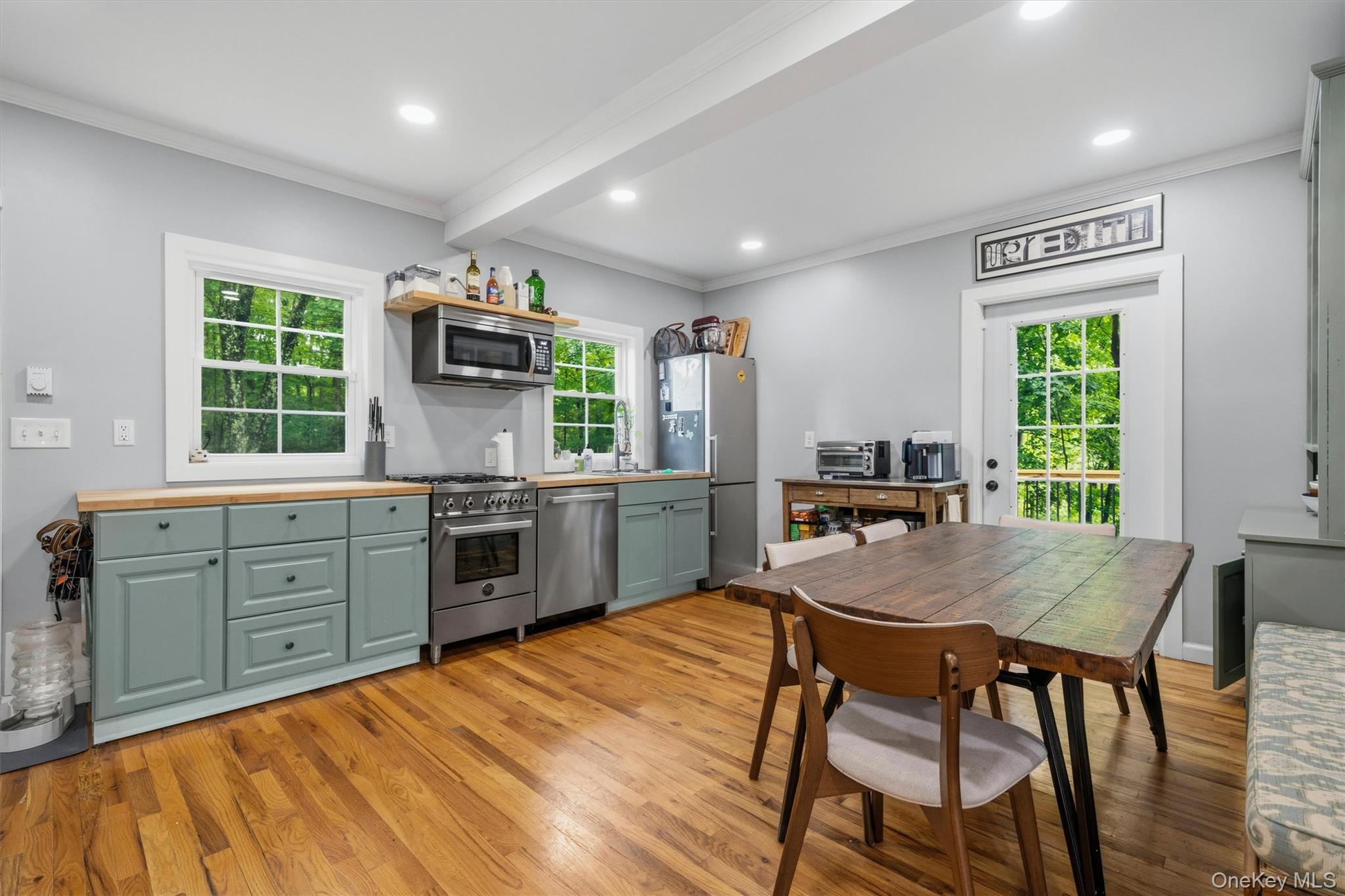 168 Shawangunk Road Middletown, NY 10941 - Photo 8 of 49 Kitchen / Dining Area