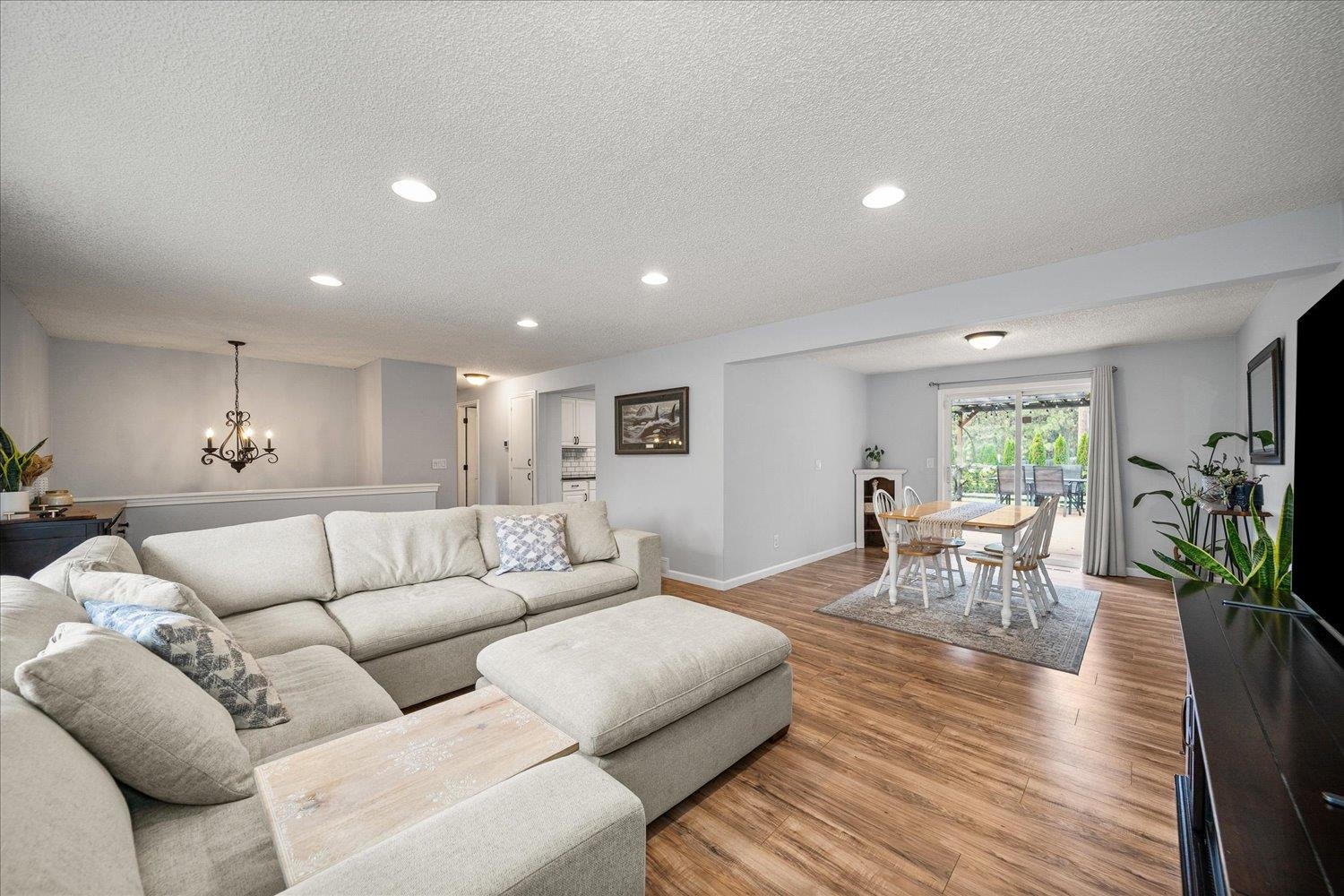 11629 North Madison Street Spokane, WA 99218 - Photo 5 of 28