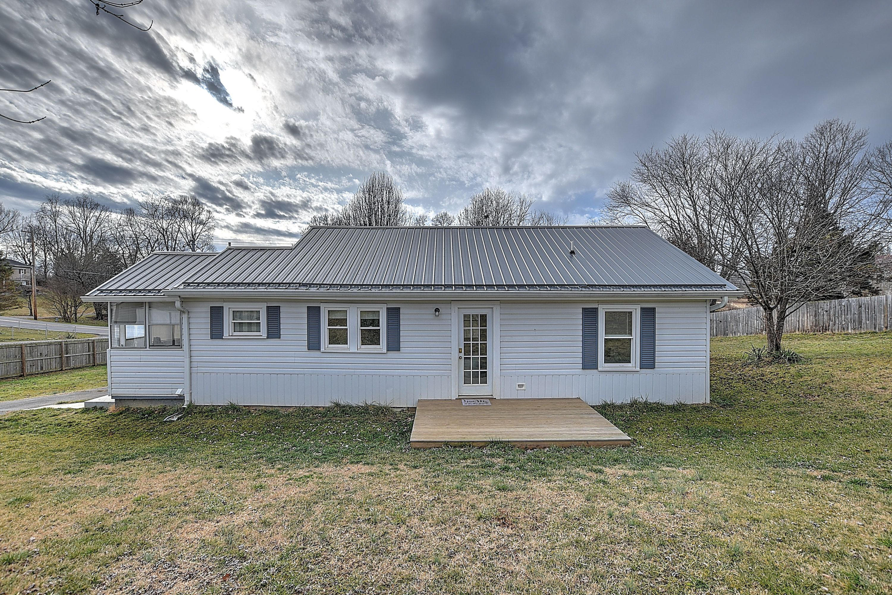172 Hopper Road Johnson City, TN 37604 - Photo 16 of 20 172 Hopper Rd-26