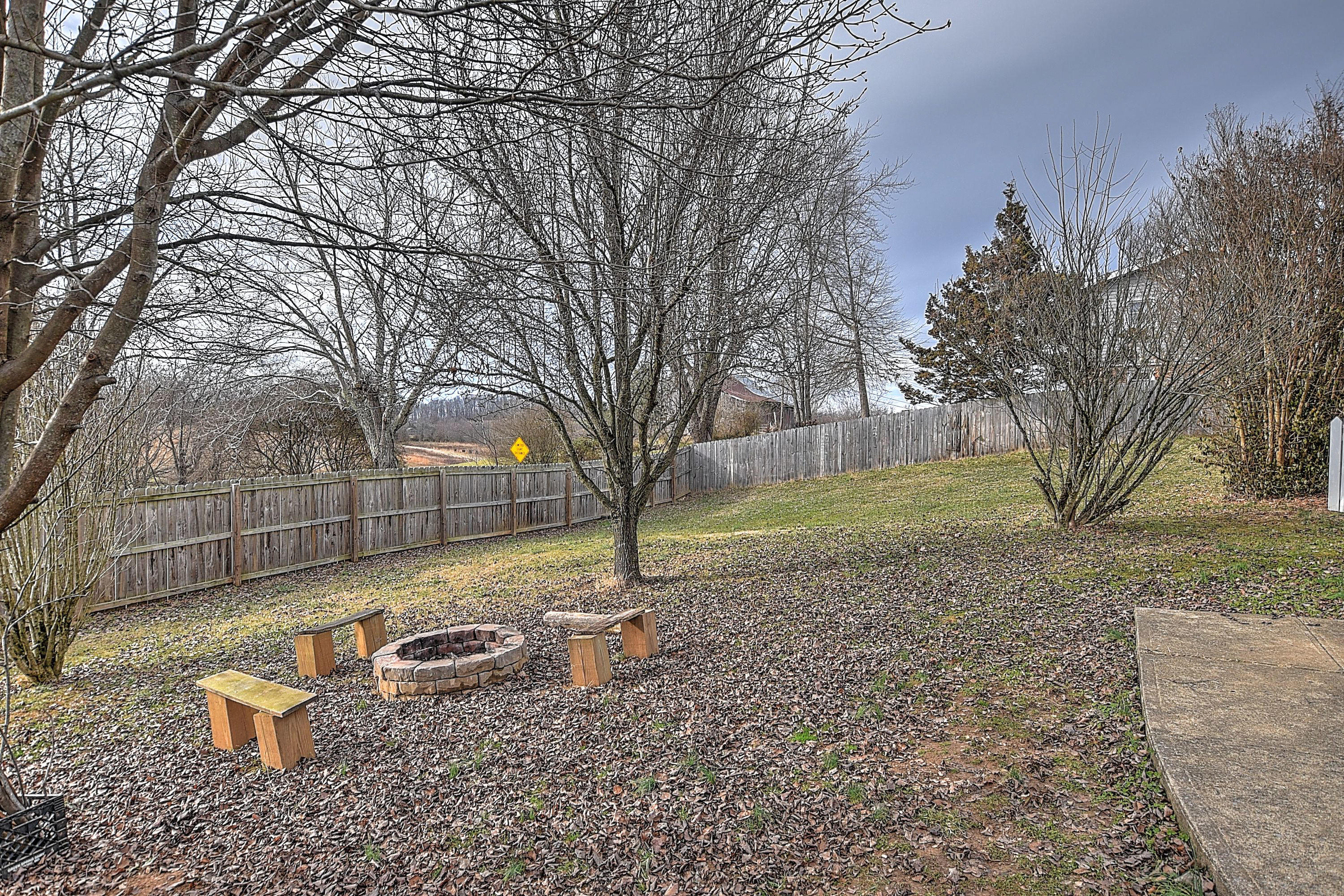 172 Hopper Road Johnson City, TN 37604 - Photo 2 of 20 172 Hopper Rd-30