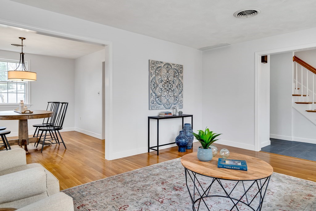 23 Emily Road Framingham, MA 01701 - Photo 4 of 24 Gallery Image 4