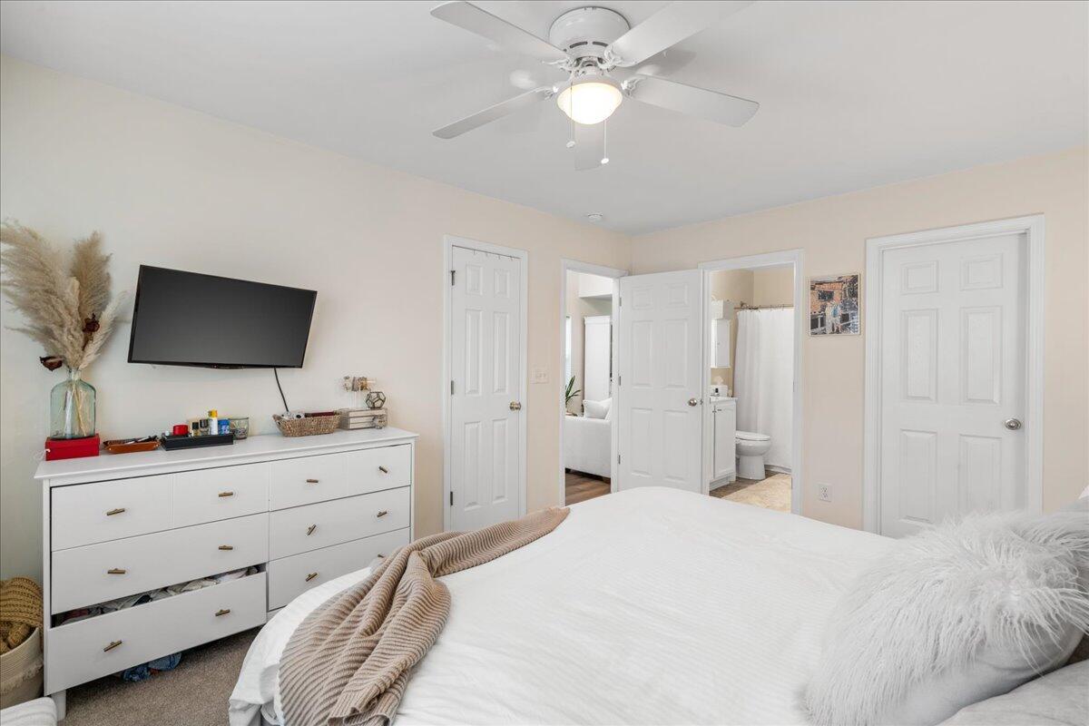 1004 Washitonia Way, Unit A Charleston, SC 29492 - Photo 12 of 26 Downstairs Owners Suite