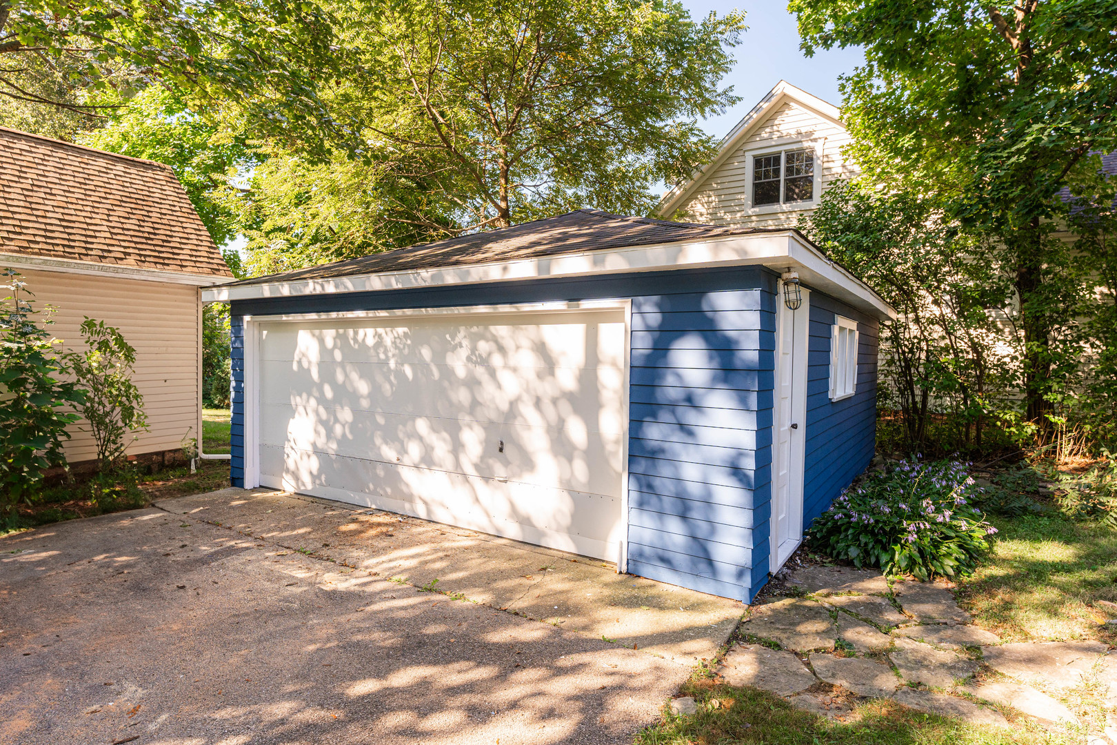 8415 Balder Drive Cary, IL 60013 - Photo 29 of 34 a front view of a house with a yard