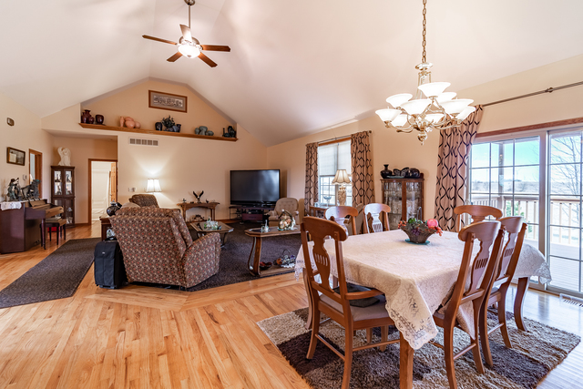 1114 Johnson Road Lee, IL 60530 - Photo 12 of 36