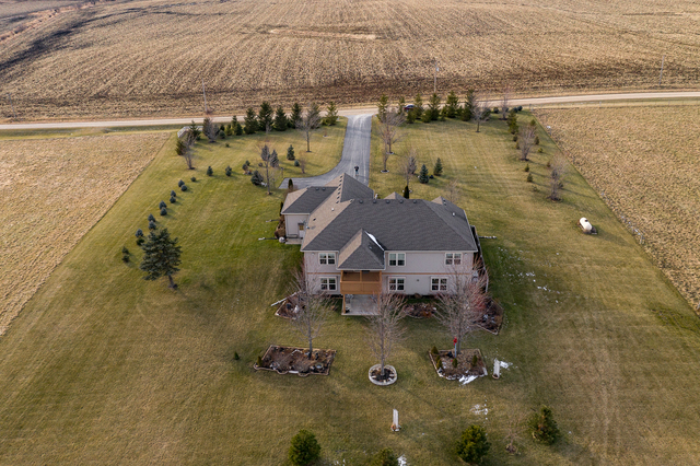 1114 Johnson Road Lee, IL 60530 - Photo 8 of 36