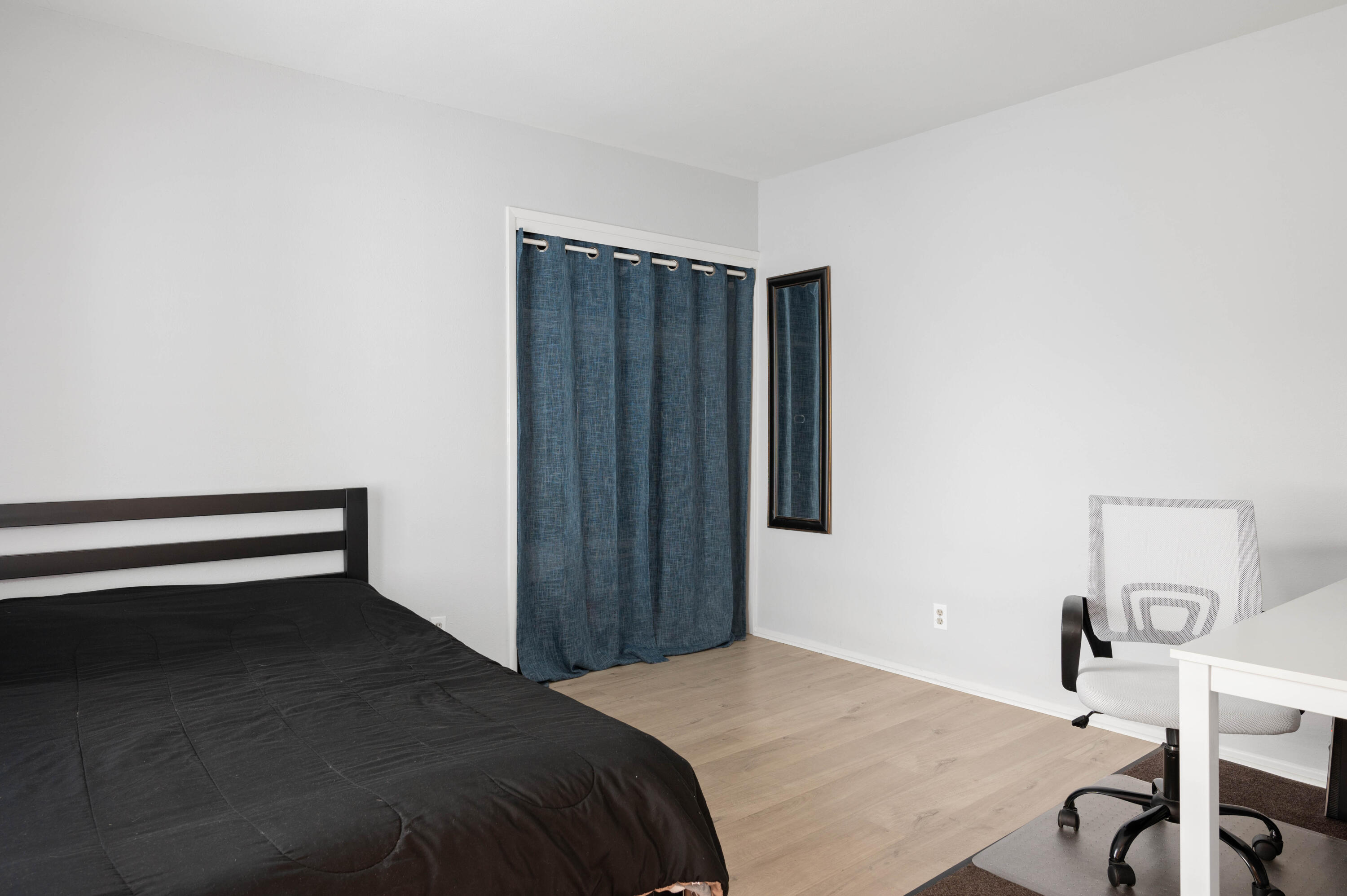 22 Stanford Circle Lompoc, CA 93436 - Photo 16 of 19 11 Downstairs Bedroom