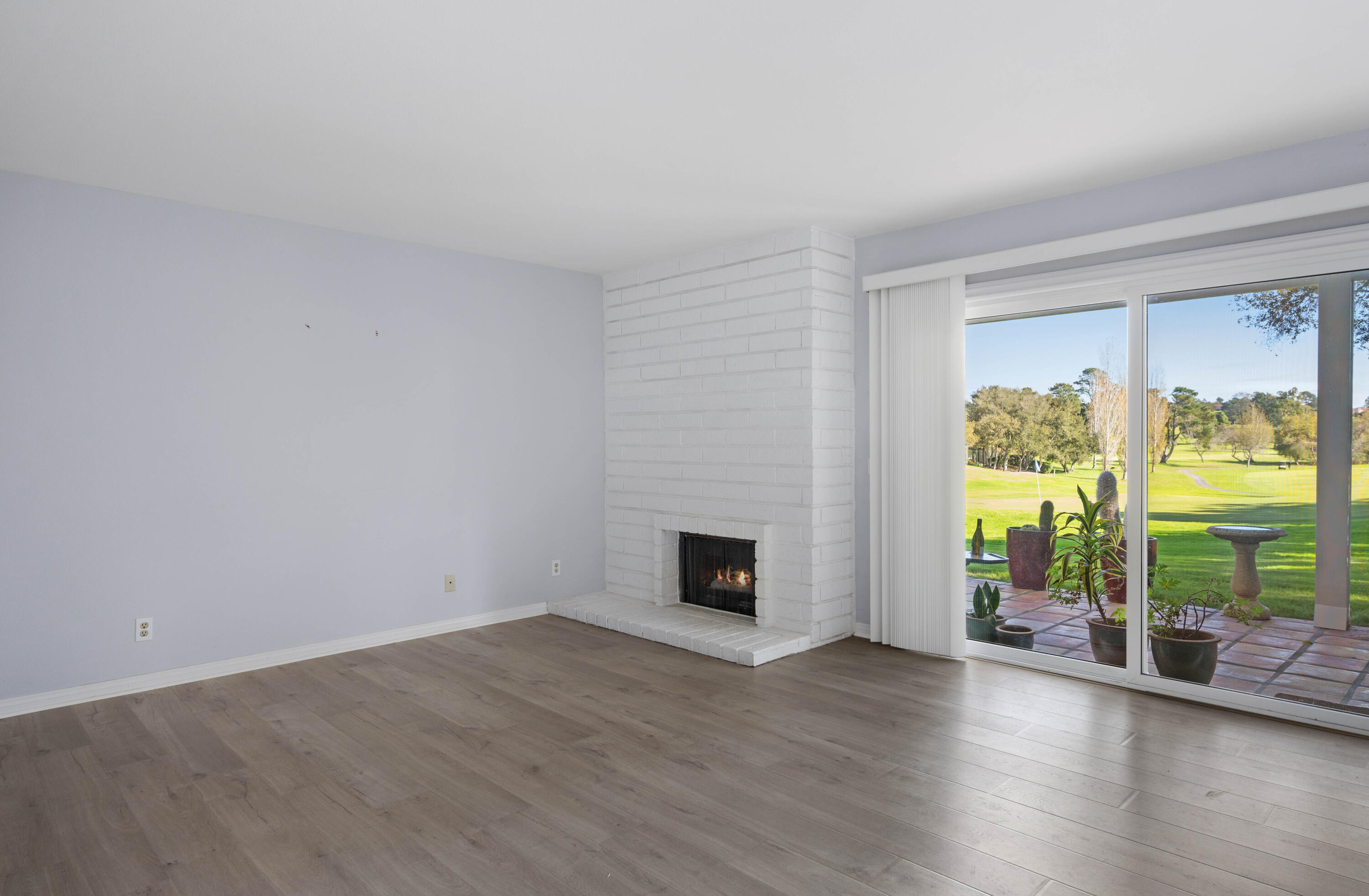 22 Stanford Circle Lompoc, CA 93436 - Photo 4 of 19 1 Living Room