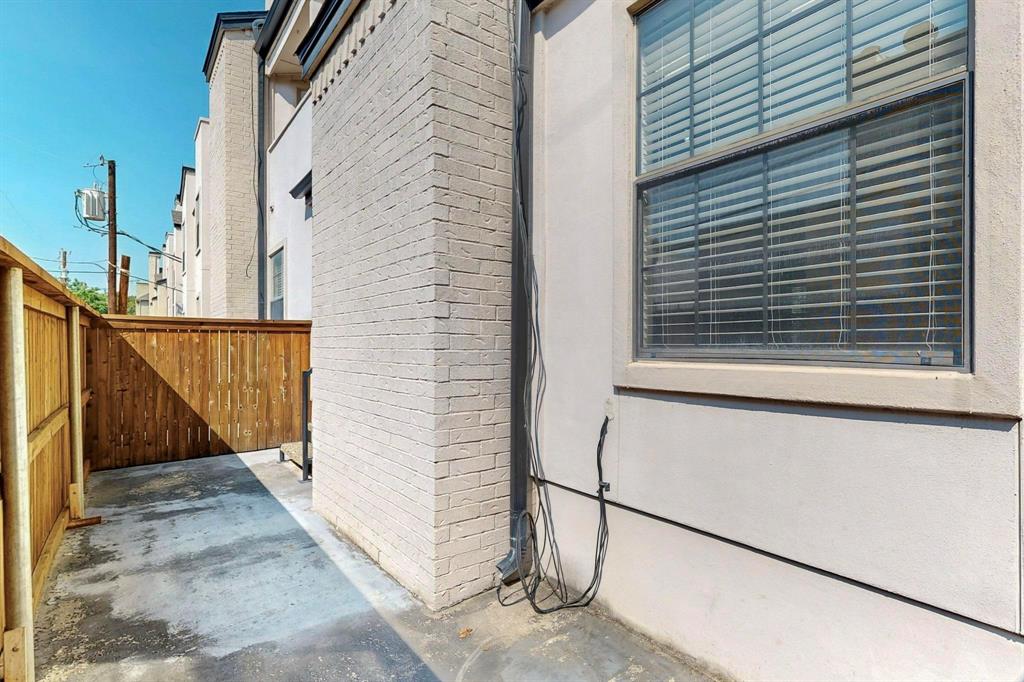 3901 Travis Street, Unit 113 Dallas, TX 75204 - Photo 13 of 40 a view of a balcony