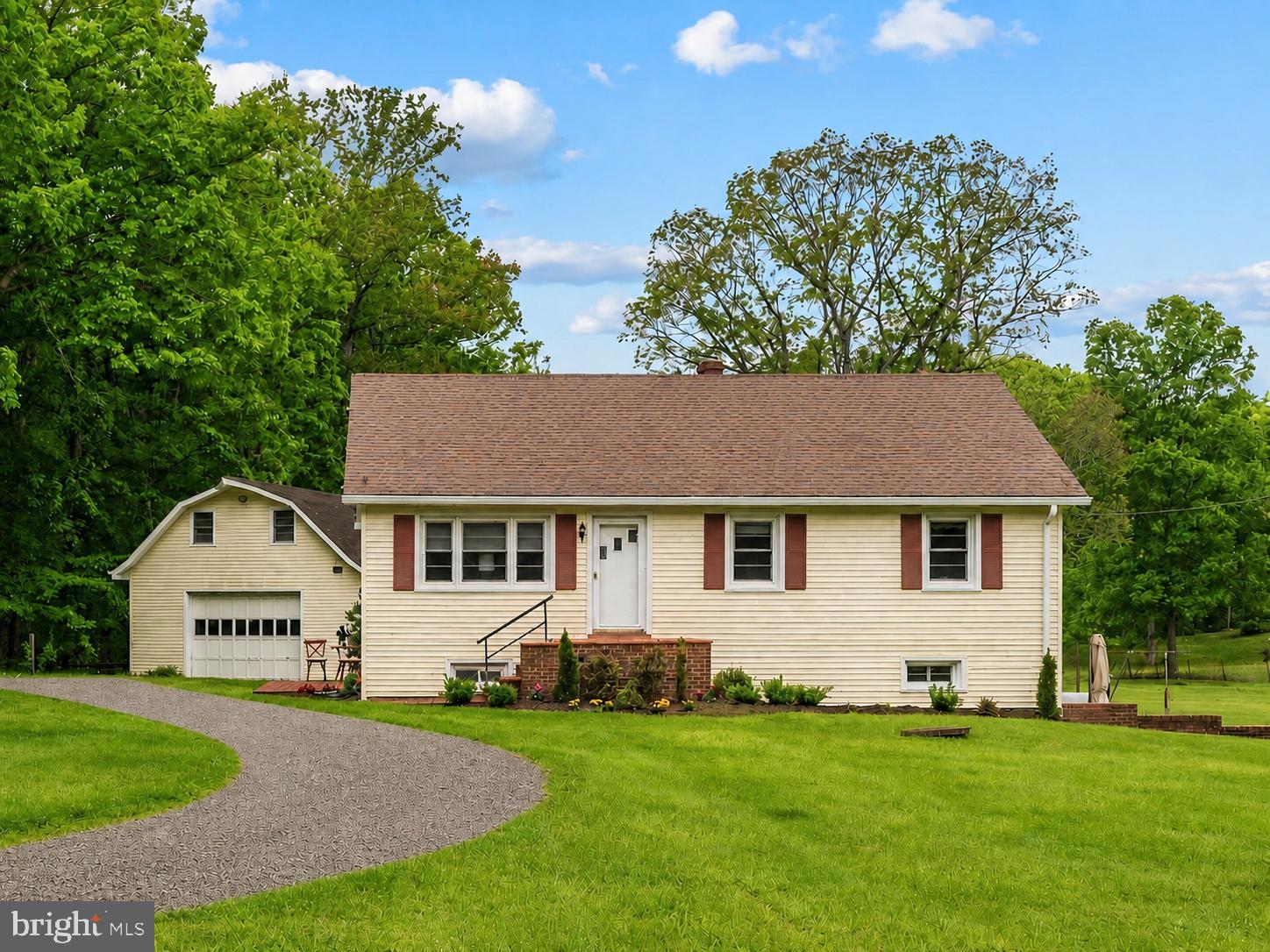 85 South Poes Road Amissville, VA 20106 - Photo 1 of 72
