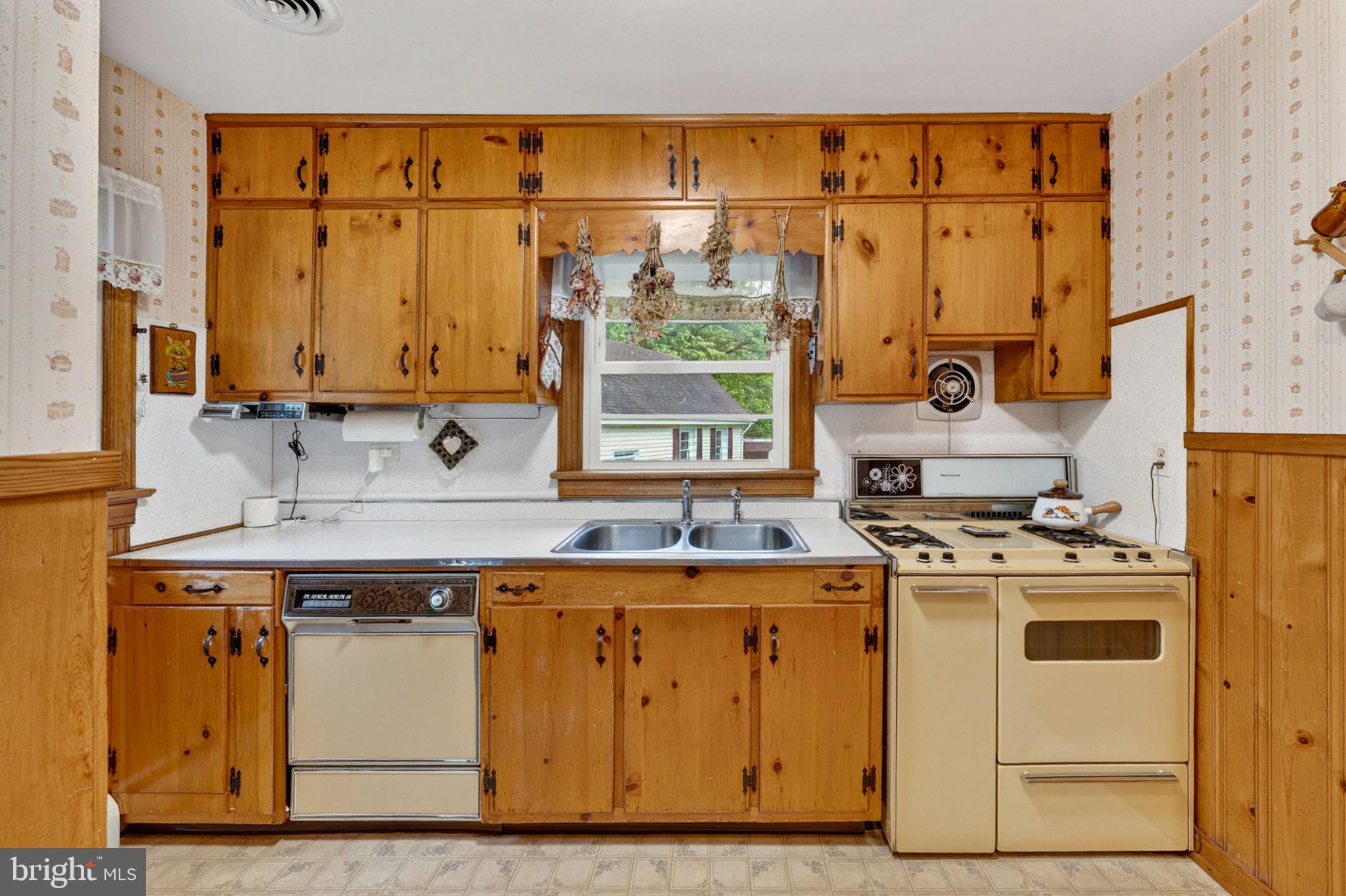 85 South Poes Road Amissville, VA 20106 - Photo 23 of 72