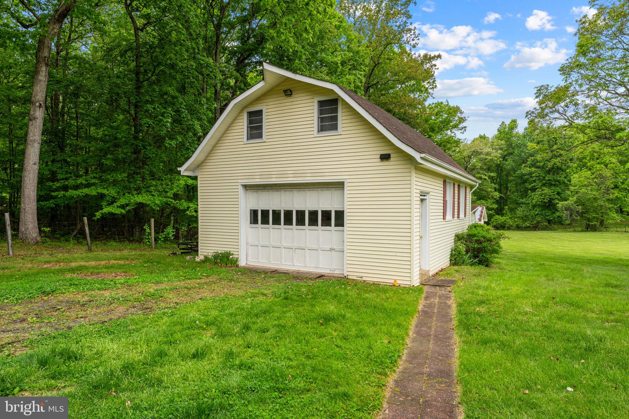 85 South Poes Road Amissville, VA 20106 - Photo 8 of 72
