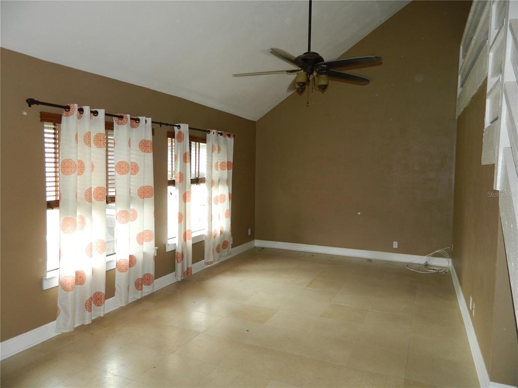266 Orienta Point Street Altamonte Springs, FL 32701 - Photo 5 of 30 Gallery Image 5