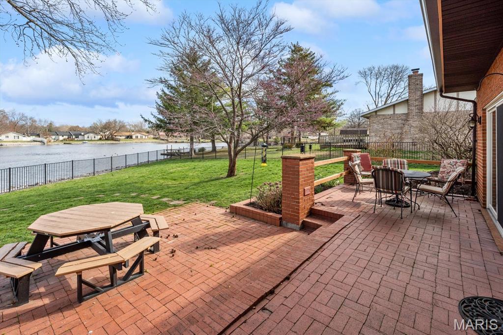 218 Evergreen Drive O'Fallon, IL 62269 - Photo 4 of 53